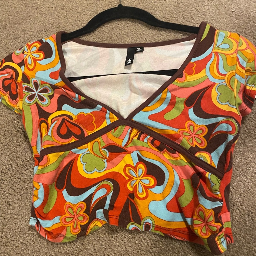 Pattern. Nice colors. Size s